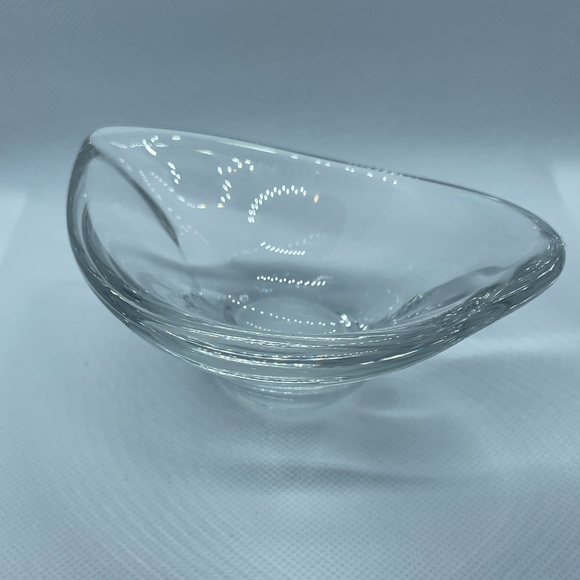 Midcentury Translucent Glass Bowl by Daum, France - Picture 8 of 8